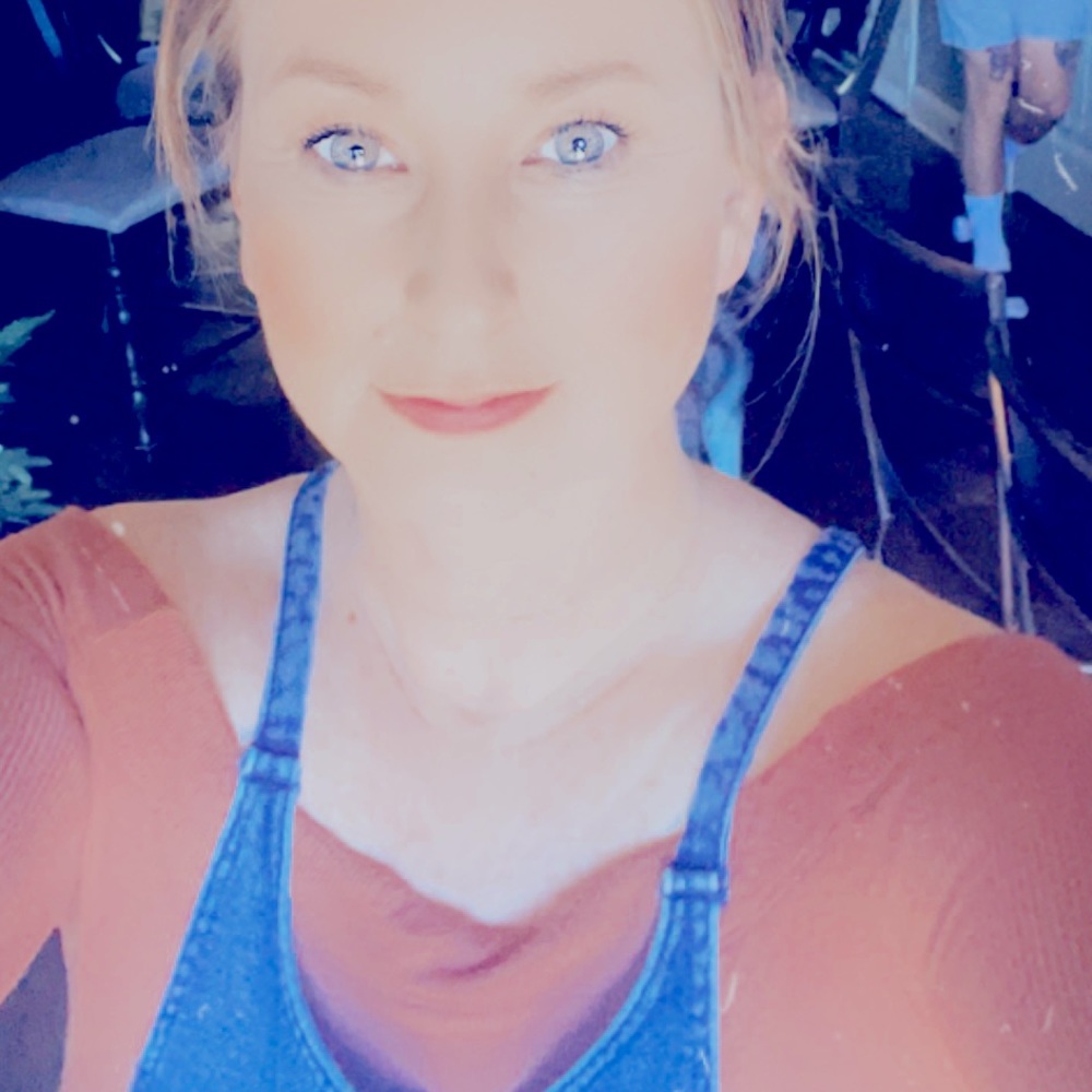 Meet your Posher, Nikki